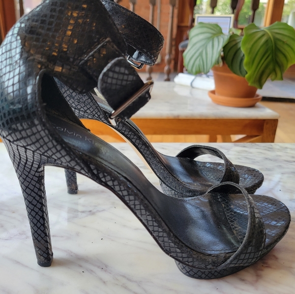 Calvin Klein Strappy Heel - Picture 3 of 4